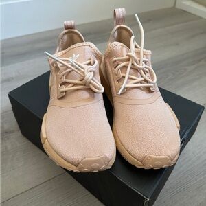 Adidas NMD R1 Halo Blush